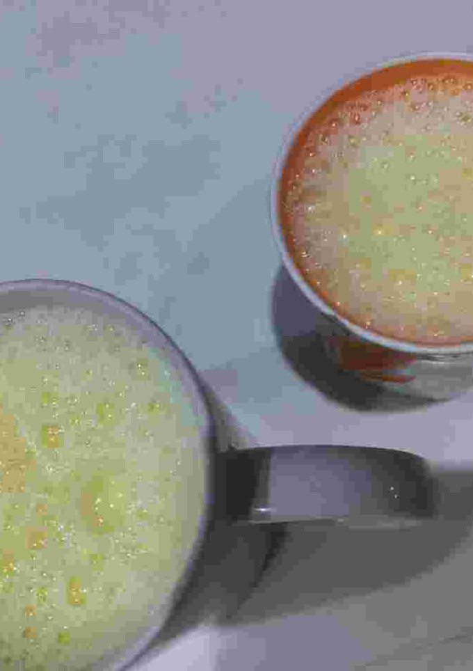 हल्दी वाला दूध इम्यूनिटी बूस्टर (Haldi wala doodh immunity booster recipe in Hindi) रेसिपी मुख्य फोटो
