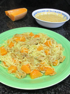 Foto principal de Fideo con carne de pollo y calabaza