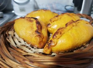 Foto principal de Salteñas de pollo Bolivianas🇧🇴