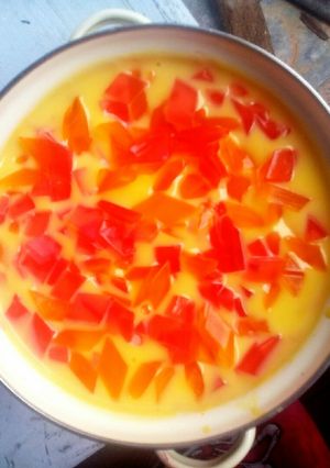 A picture of Custard with crystal jelly.