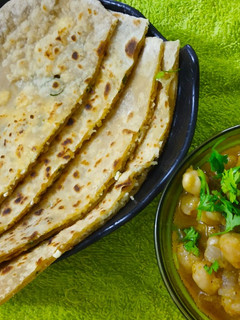 பன்னீர் கோதுமை பரோட்டா (Paneer kothumai Parota recipe in tamil) செய்முறை முக்கிய புகைப்படம்