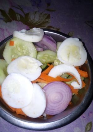 A picture of Salad.