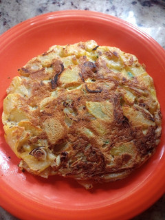 Una foto de Tortilla de papa (con cebolla)
