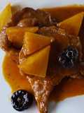 Chuletas de cerdo en salsa de chipotle, naranja y piña