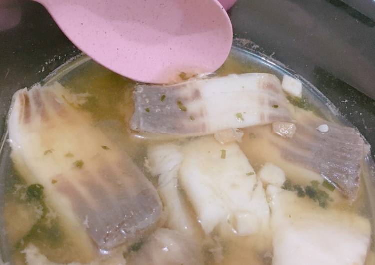 Mori 懶惰少女電鍋料理發表的大同電鍋鯛魚片味噌湯食譜 Cookpad