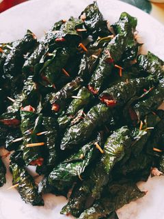 Hình của món Bò nướng lá lốt 🐄.