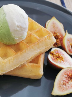 A picture of Easy Double Flavor Ice Cream (No Egg, No Churn).