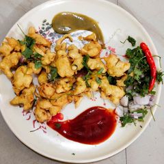 A picture of Onion potato pakoda.