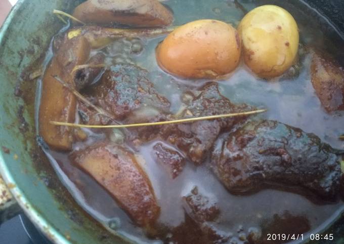 Semur Daging Kentang Telur Rumahan