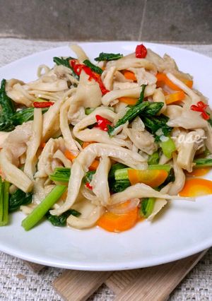 Foto resep Tumis Jamur Tiram
