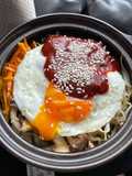 Dolsot bimbimbap