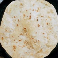 A picture of سادہ روٹی.