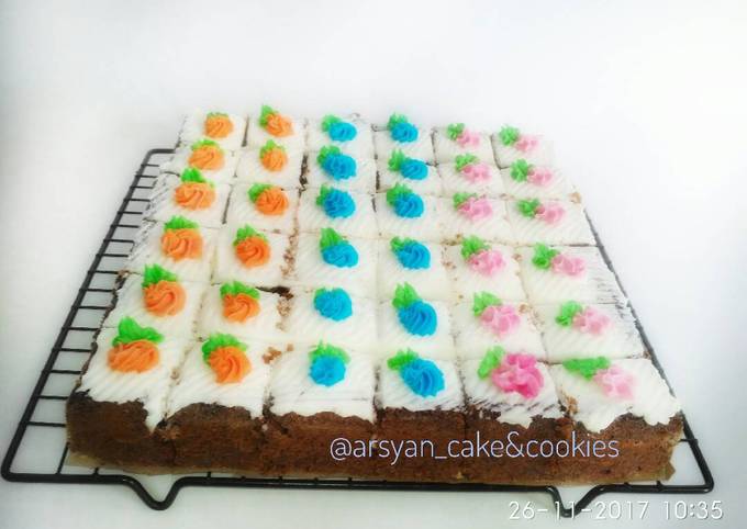 Resep Cake Coklat Hias Potong oleh Ibunya Arsyan Cookpad Resep Cake Coklat Hias Potong oleh Ibunya Arsyan Cookpad