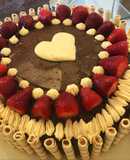 Torta cumpleaños súper fácil de chocolate, frutillas y chantillí