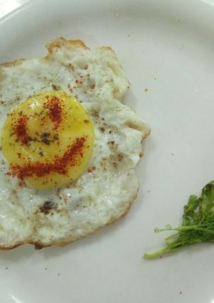 A picture of Sunny side up.