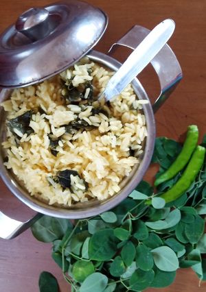 A picture of Drumstick leaves rice.