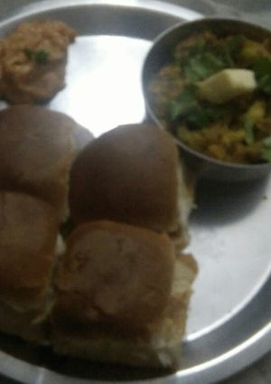A picture of Pav bhaji.