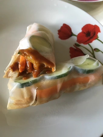 Easy Steps to Prepare Recipes Spring rolls with chicken and peanut sauce the  Makes Drooling Tasty.