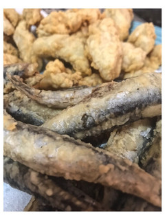 Una foto de Brótola y boquerones fritos 👩🏻🍳