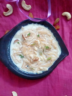 सेवई की खीर (Sevai ki kheer recipe in hindi) रेसिपी मुख्य फोटो