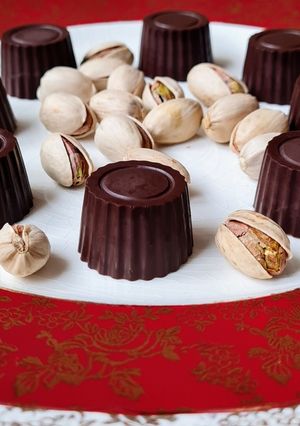 Una foto de Bombones de chocolate casero con corazón de pistacho 💚 de la película Chocolat 📽