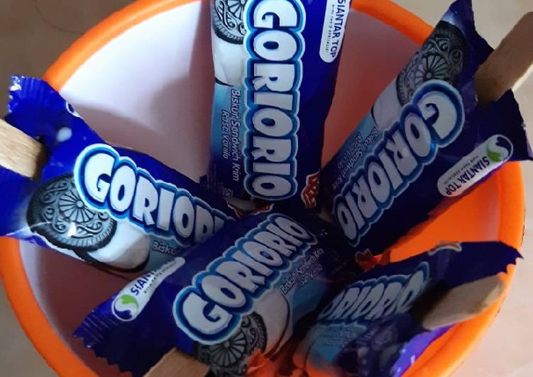 Cara Gampang Menyiapkan Es krim Goriorio Simple, Enak