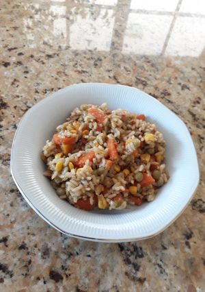 Una foto de Arroz con verduras y perfume oriental