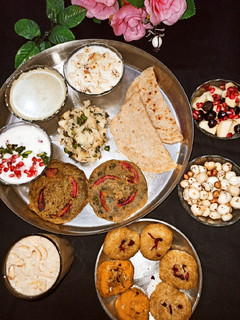 फलाहारी थाली (falahari thali recipe in Hindi) रेसिपी मुख्य फोटो