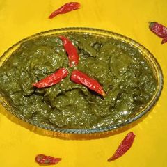 A picture of Saag Gosht.