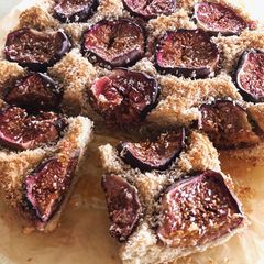 A picture of Fig Coffee Cake.