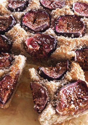 A picture of Fig Coffee Cake.
