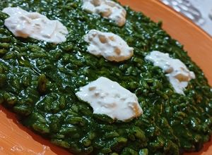 Foto di Risotto con crema di cavolo nero e burrata