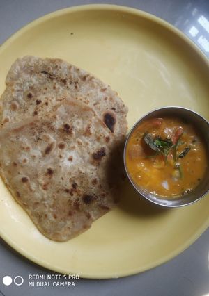 சப்பாத்தி வித் இன்ஸ்டன்ட் குருமா செய்முறை முக்கிய புகைப்படம்