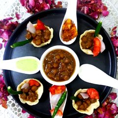 A picture of Chole Bhature Canapes.