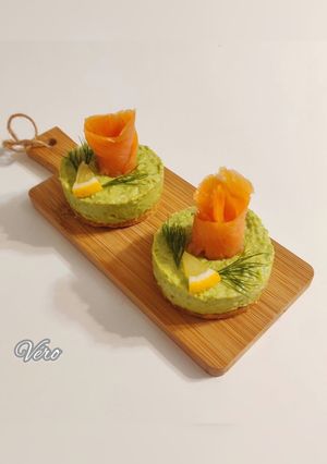 Une photo de Cheesecake aux petits pois / truite fumée