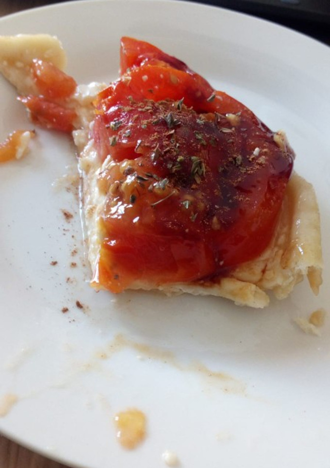 Una foto de Tatín de tomate