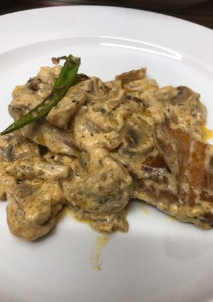 Creamy mushroom salmon রেসিপির প্রধান ছবি