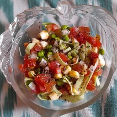 A picture of Seasonal Salad.