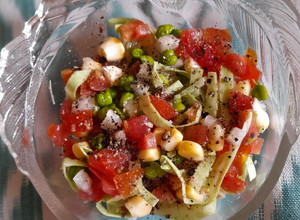 A picture of Seasonal Salad.