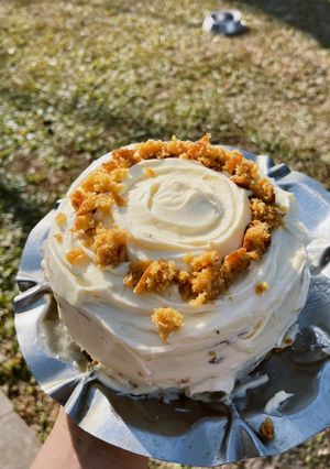 Una foto de CARROT CAKE (pastel de zanahoria)