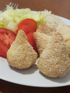 Una foto de Bocaditos de pollo al horno, vianda fácil, lonche frío