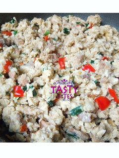 A picture of Scrambled egg with chicken.