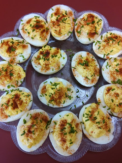 A picture of Lee's Classic Deviled Eggs.