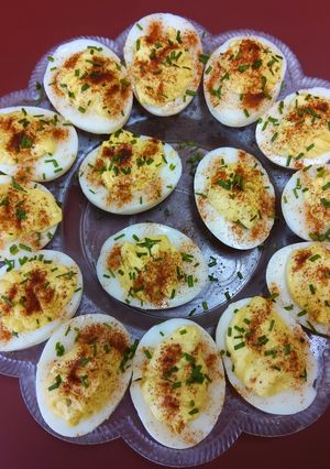 A picture of Lee's Classic Deviled Eggs.