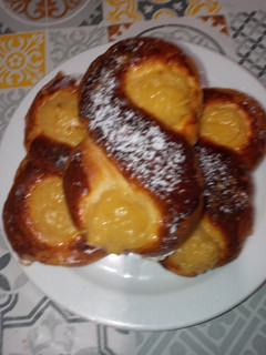 Una foto de Bollos de crema pastelera