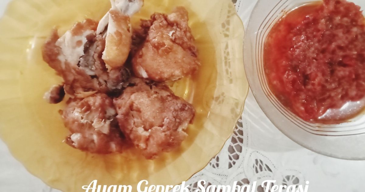 Ayam Geprek Sambal Terasi