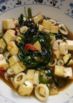 Foto resep Tumis Kangkung Tahu Cumi