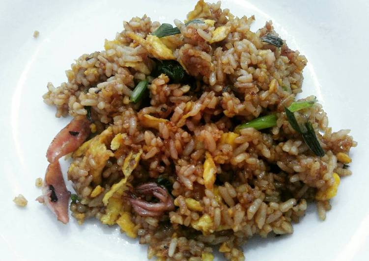 15Resep: Nasi goreng cumi mudah yang Lezat