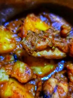 চিকেন কষা (chicken kosha recipe in Bengali) রেসিপির প্রধান ছবি