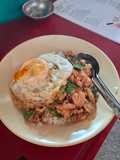 กะเพราสะโพกไก่เย้ายวนใจ